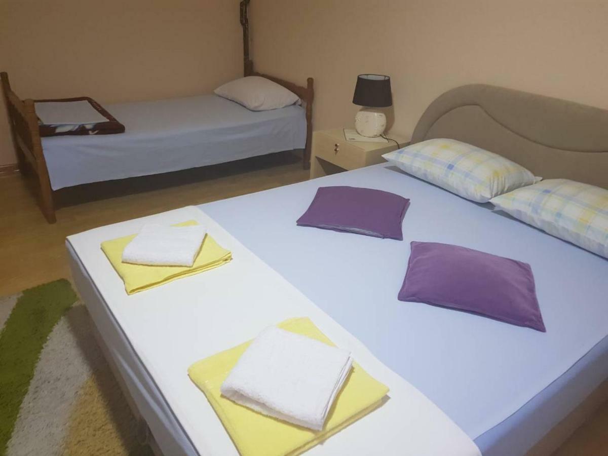 Guesthouse "Ines" Doboj Exterior foto